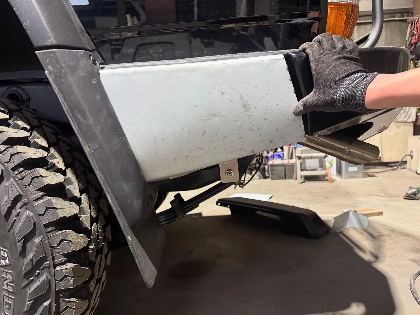 ランクル70  GDJ76 ARBのバンパーに合わせてパネル...