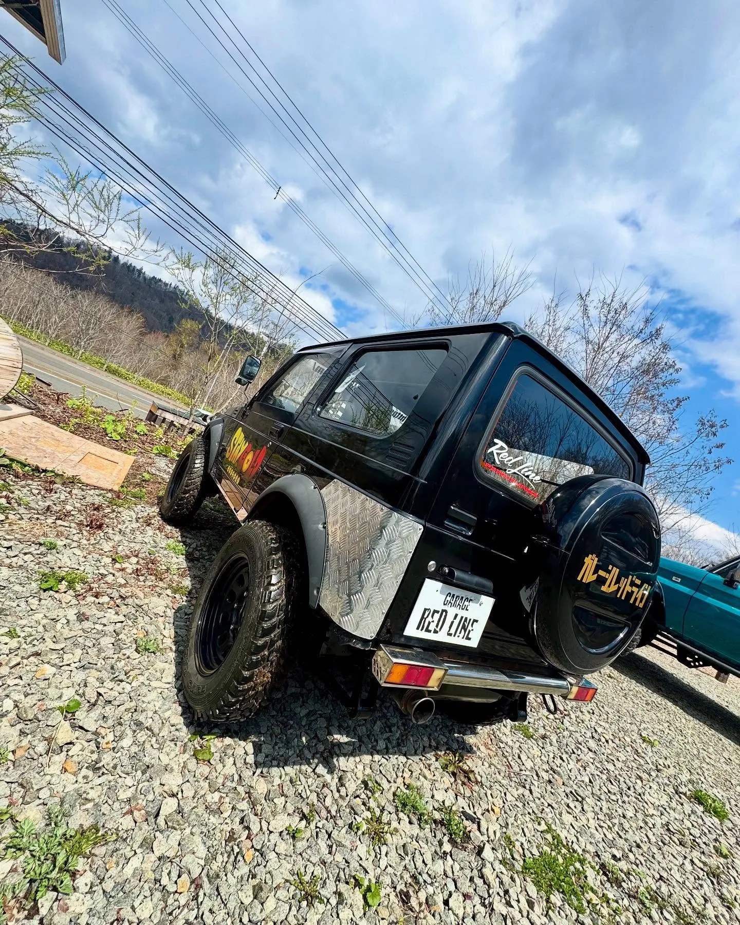 トライアウトにレッドラインの貸し出しジムニー置いてあります✨