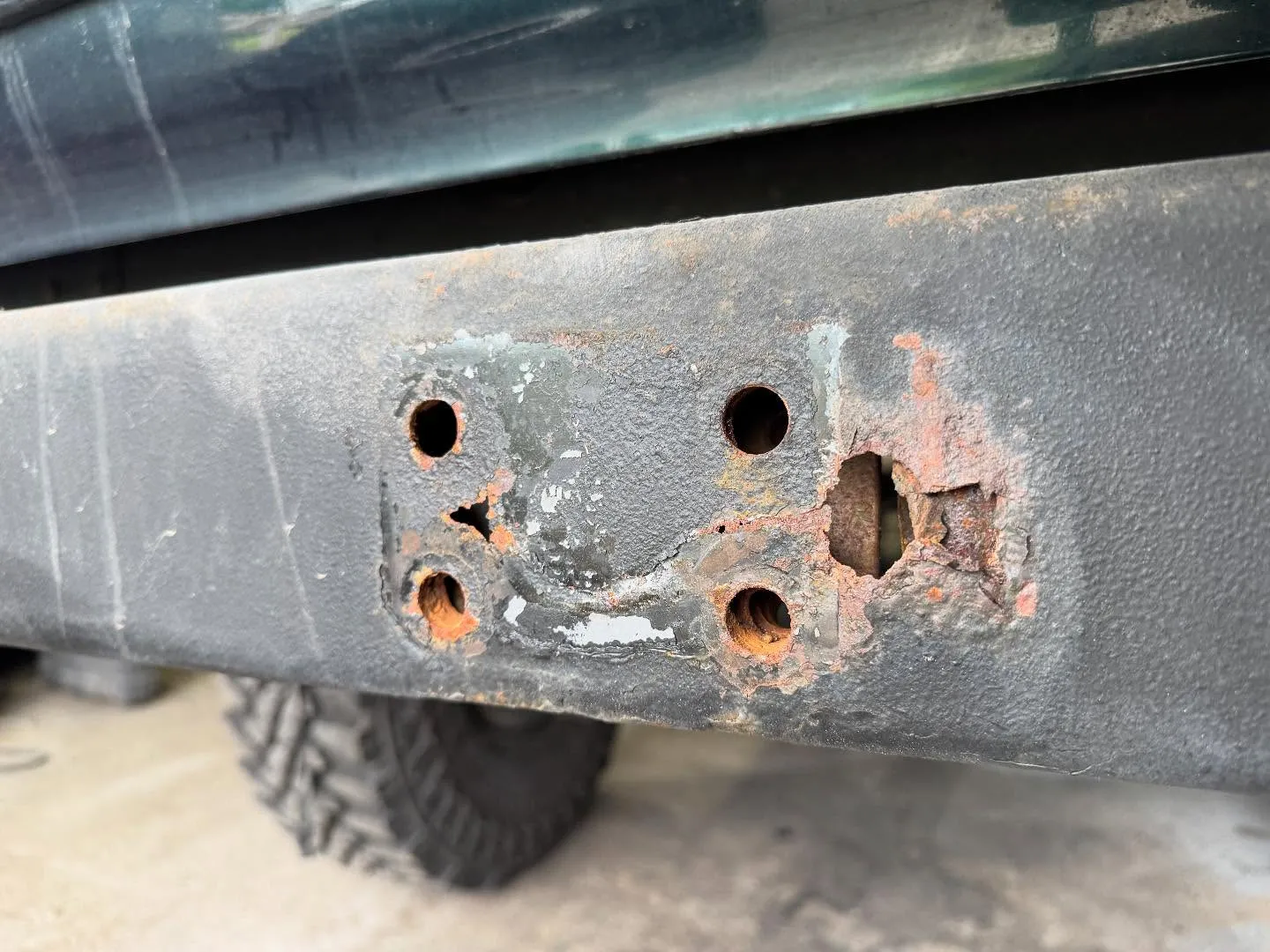 ランクル80 リアフレーム新品交換✨