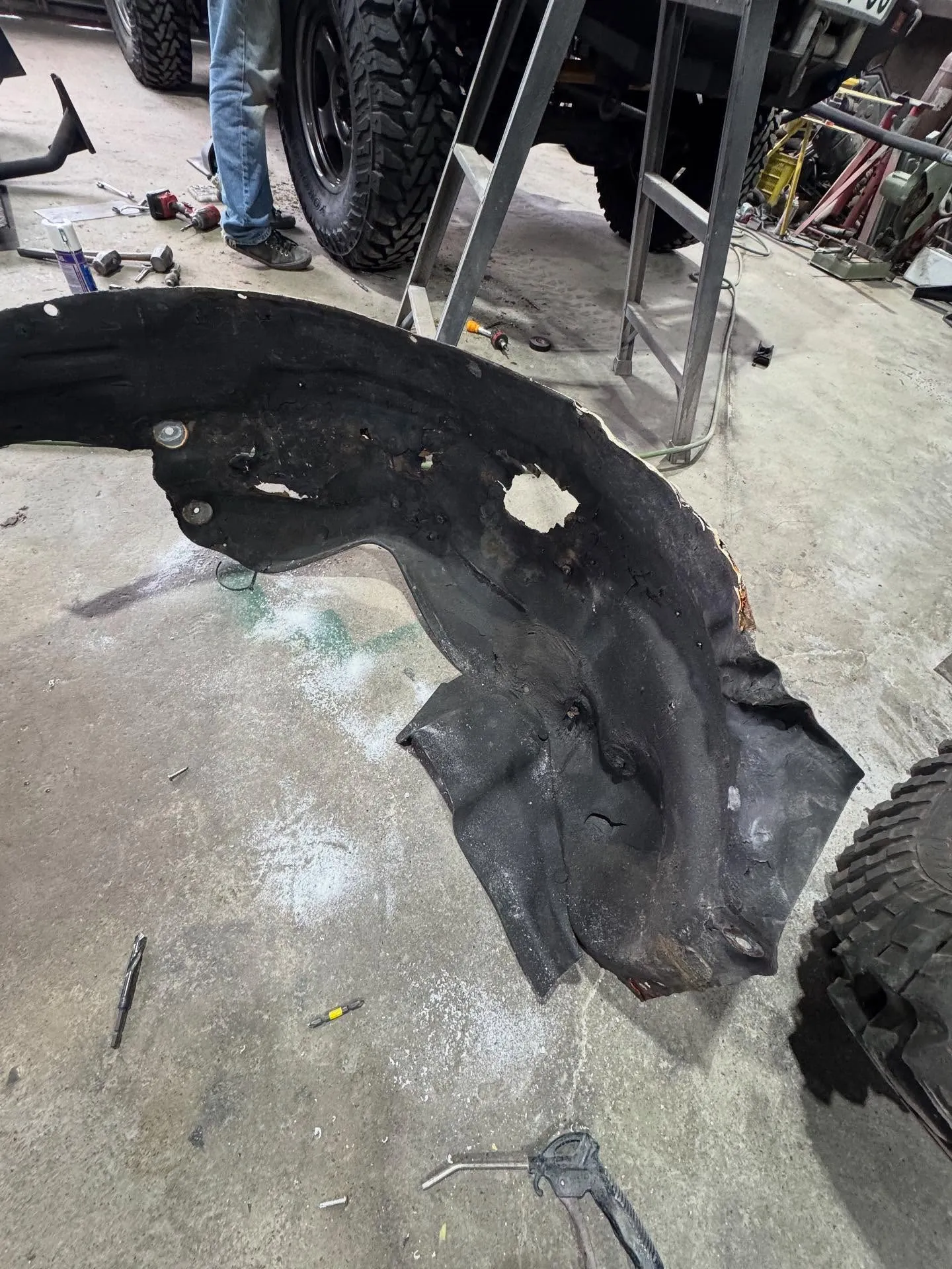 ランクル80 フロントFRPインナーフェンダー✨