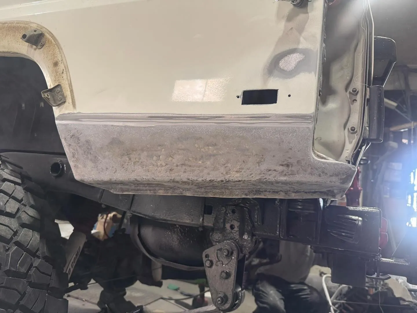 ランクル70 ランクル77サビ修理、板金塗装✨