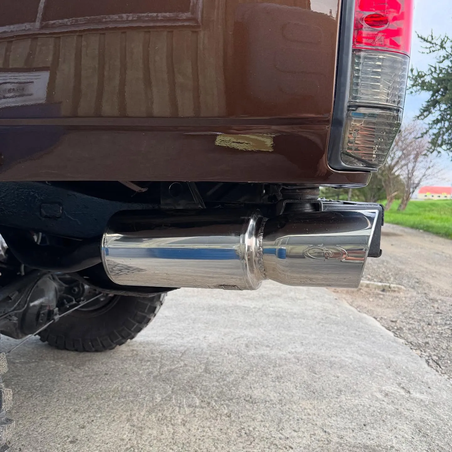 マフラー加工取り付け✨マフラー溶接修理もお任せください👍