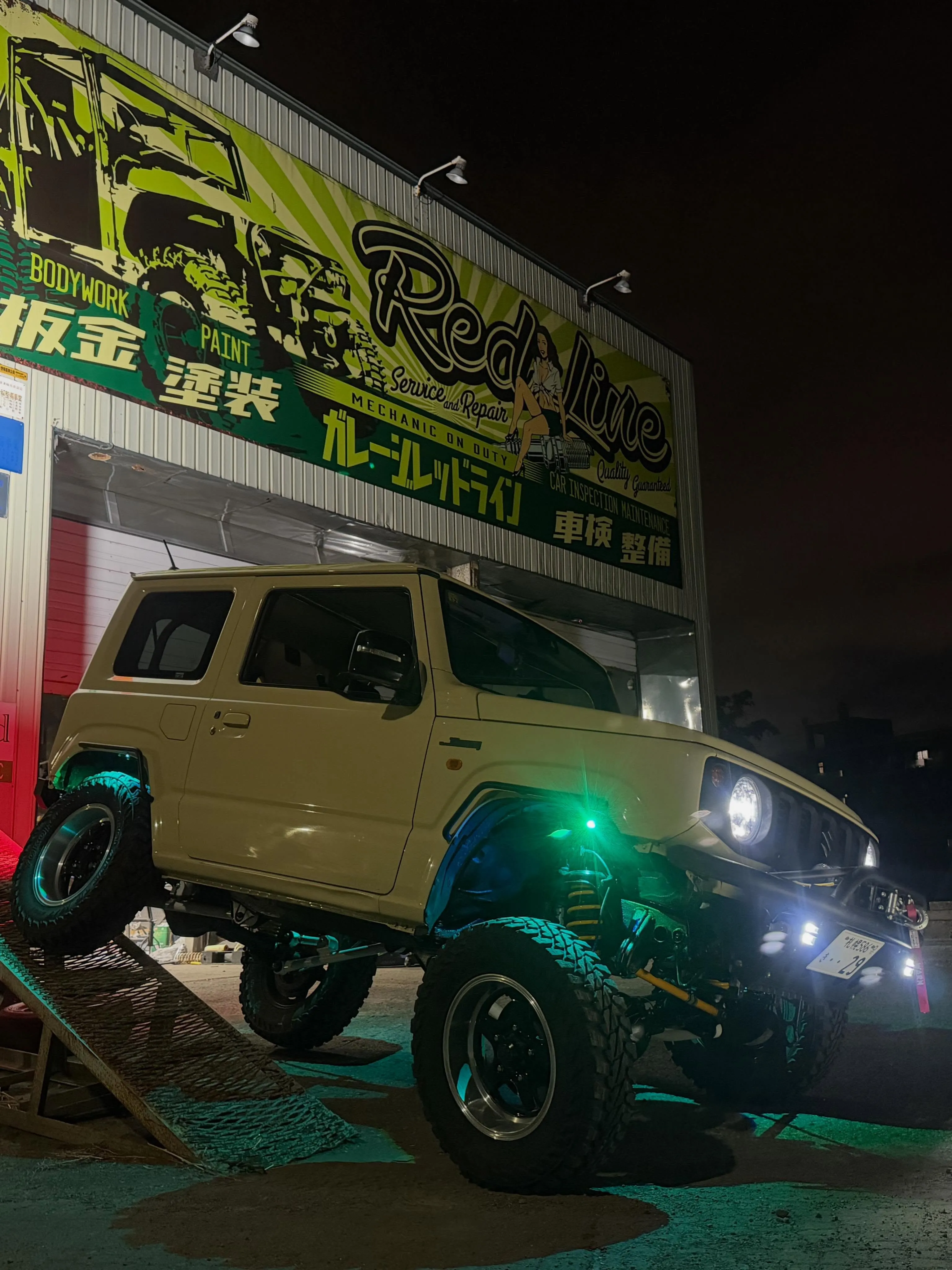 ジムニーJB系のカスタムもお任せください✨