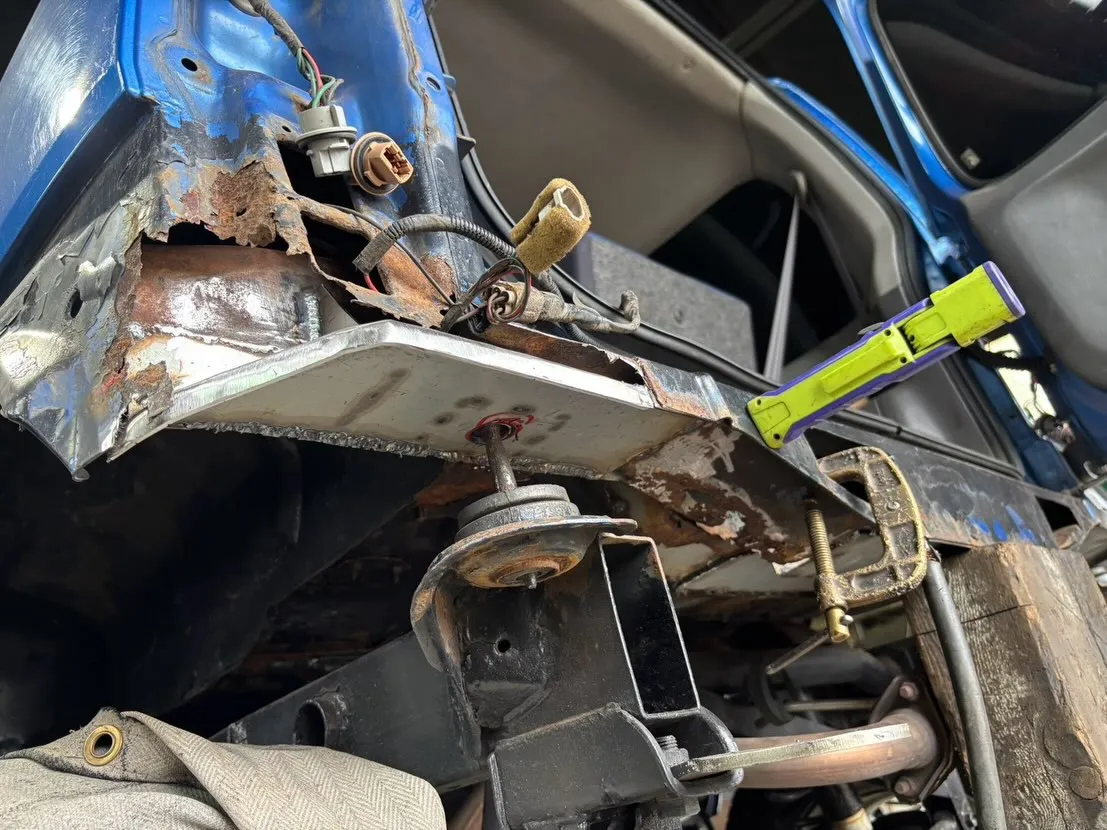 ジムニーJB23ボディマウント修理👨🔧
