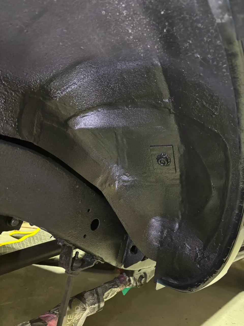 ランクル80🚗タイヤハウス、フレーム修理👨🔧